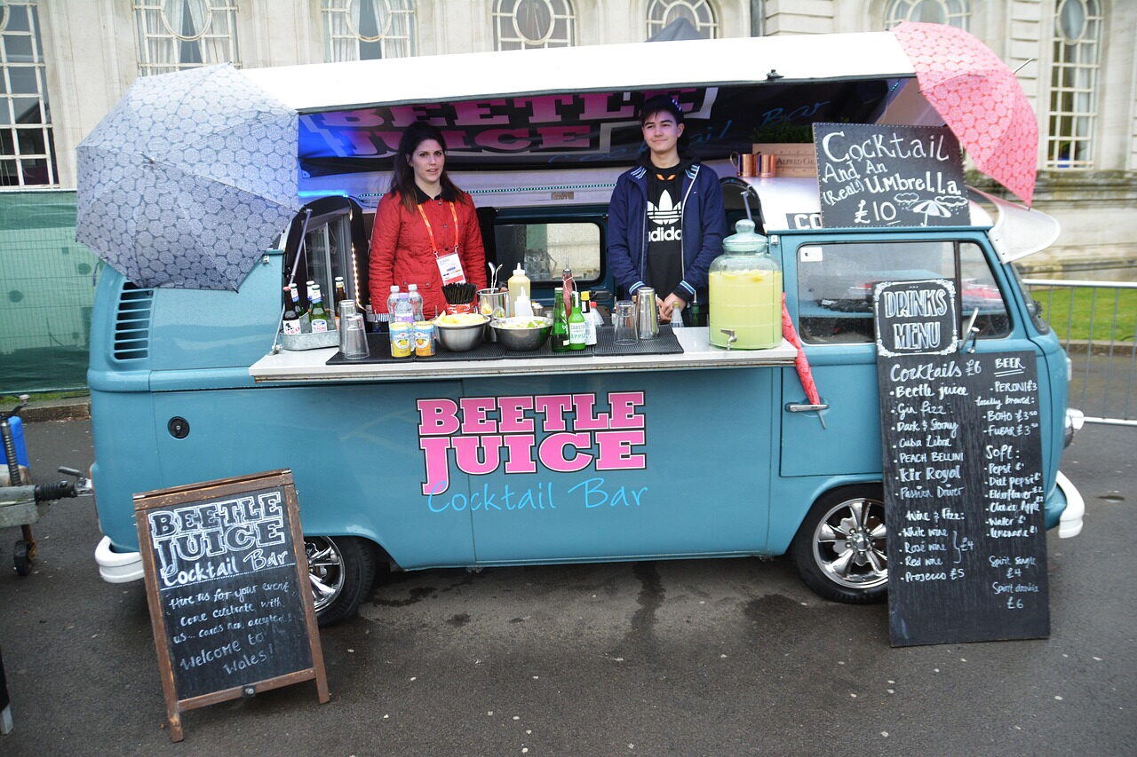 hot dog van, burger van, cafe, restaurant, food truck, van, car, dog, food, burger, transport, hotdog, delicious, hamburger, sell, sandwich, tea, coffee, meal, fast food, tasty, volkswagen van, bar, cooking, take away, breakfast, chalkboard, lunch, food truck, food truck, food truck, food truck, food truck